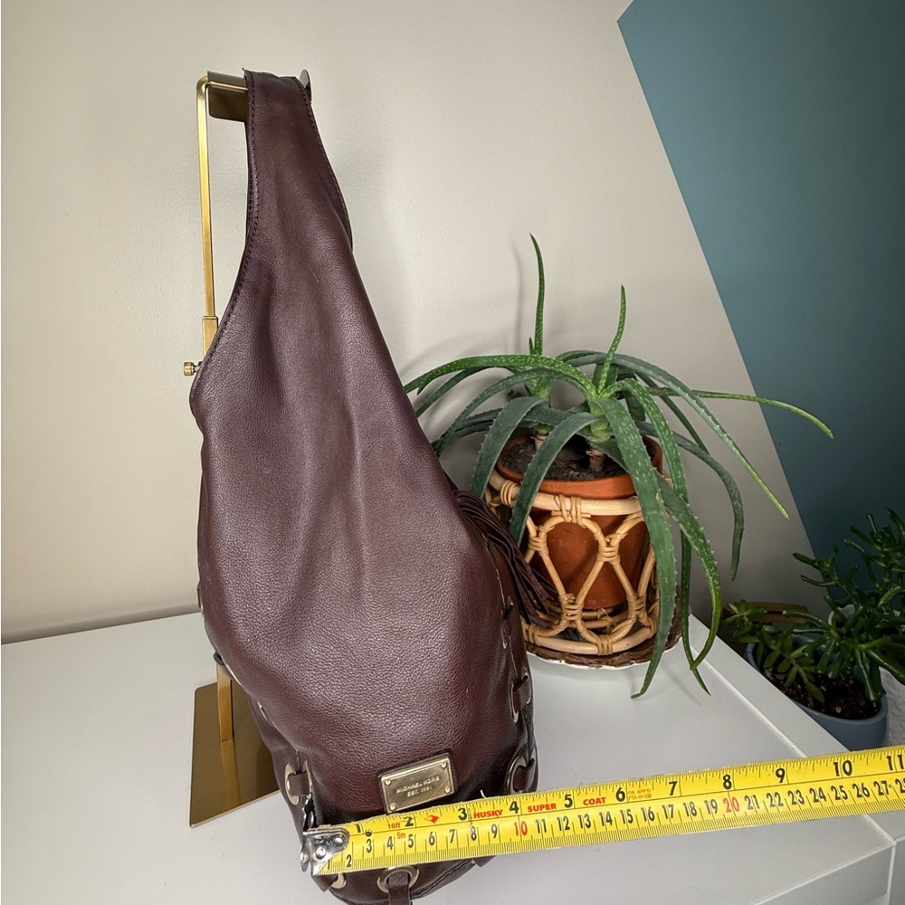 Michael Kors Astor Brown Leather Studded Grommet Tassel Hobo Shoulder Bag Y2K - Picture 12 of 12
